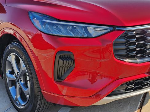 Used 2024 Ford Escape ST-Line w/ Tech Pack #1 image 5