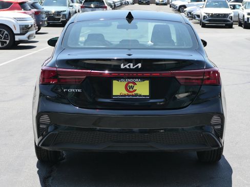 Used 2024 Kia Forte LXS FWD image 4