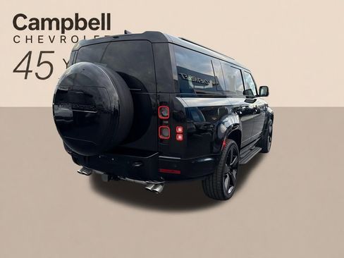 Used 2025 Land Rover Defender 130 V8 AWD/4WD image 6