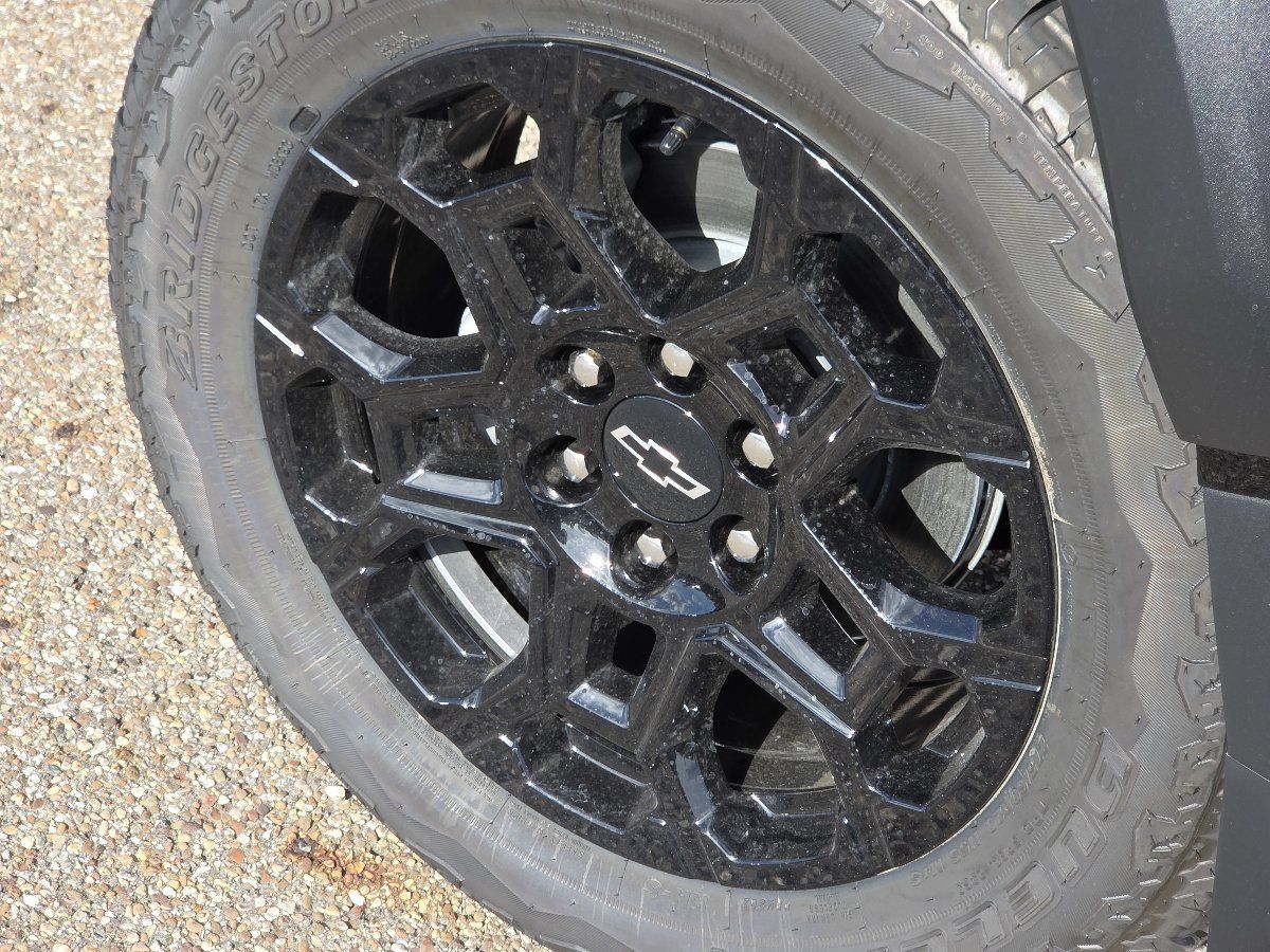 New 2026 Chevrolet Colorado Trail Boss AWD/4WD image 13