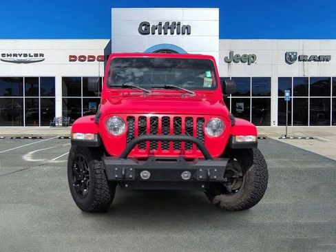 Used 2021 Jeep Gladiator Sport AWD/4WD image 12