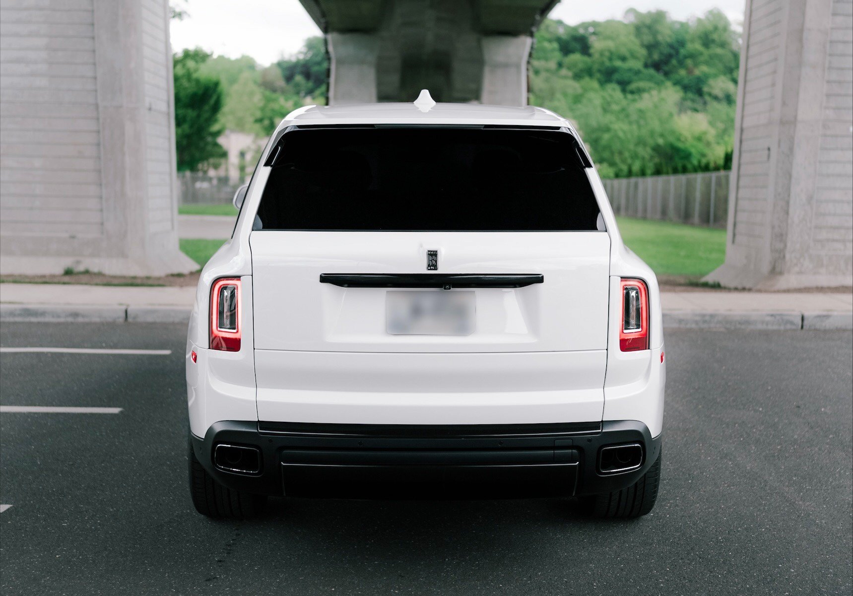 Used 2020 Rolls-Royce Cullinan AWD/4WD image 3