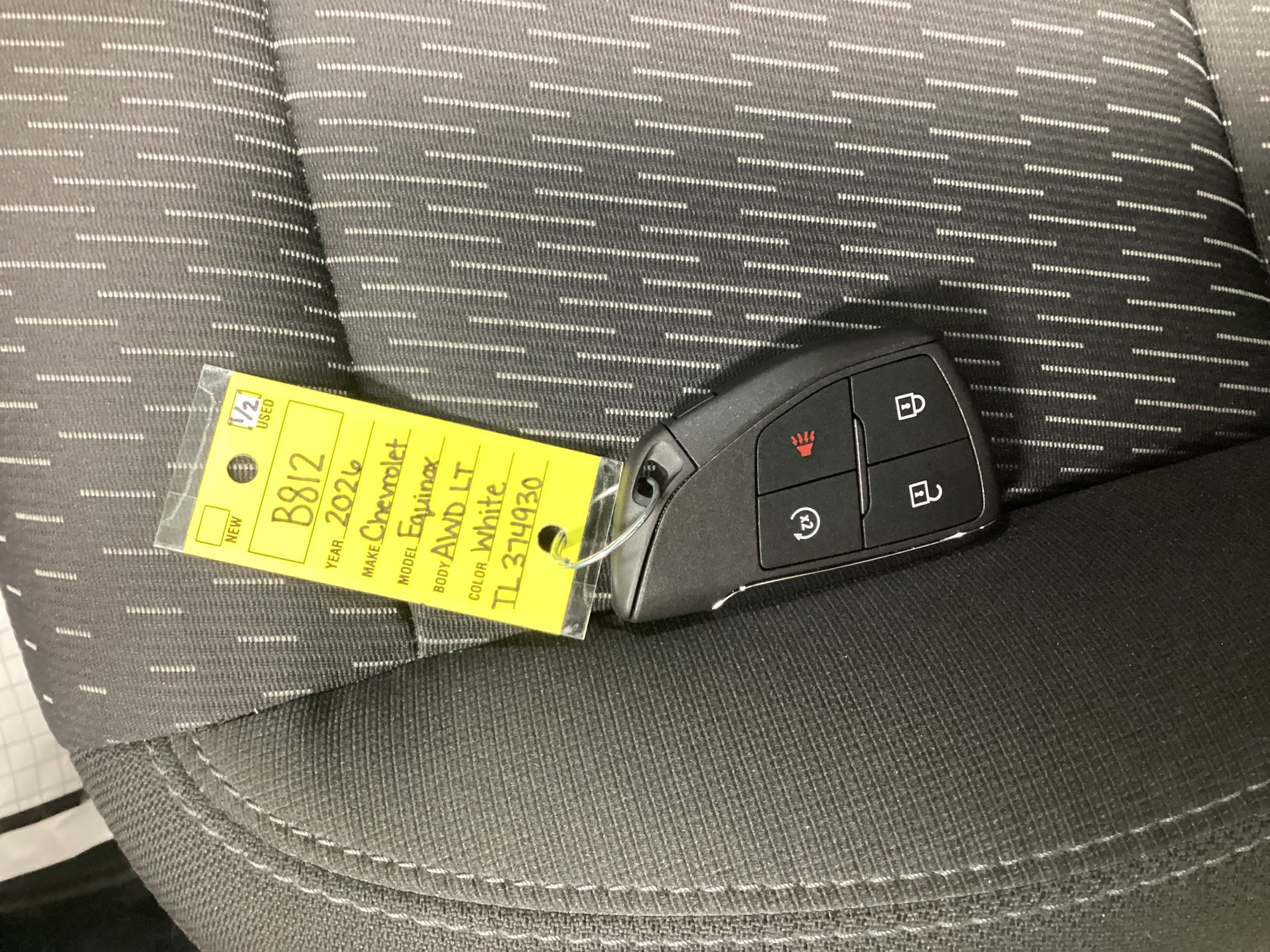 Used 2026 Chevrolet Equinox LT AWD/4WD image 32