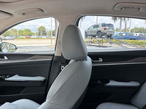 Used 2023 Kia K5 EX w/ EX Premium Package FWD image 10