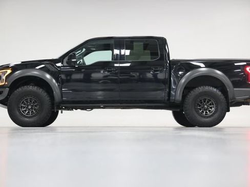 Used 2018 Ford F150 Raptor w/ Equipment Group 802A Luxury AWD/4WD image 8