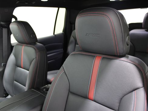 Used 2024 Chevrolet Traverse RS w/ LPO, Floor Liner Package image 5