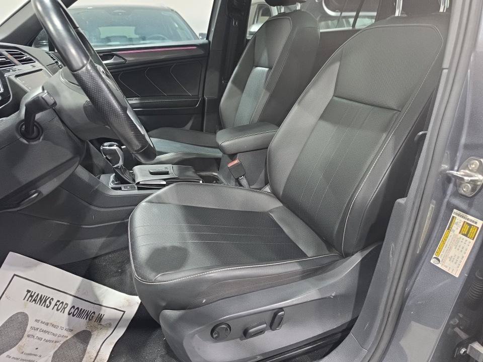Used 2023 Volkswagen Tiguan SE R-Line FWD image 4