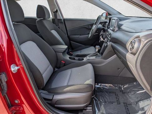 Used 2020 Hyundai Kona SE w/ Cargo Package FWD image 19