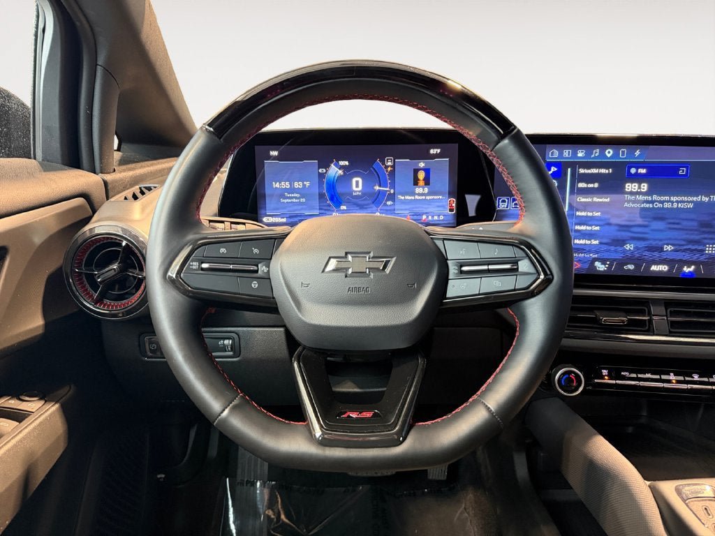 Used 2024 Chevrolet Equinox EV RS FWD image 14