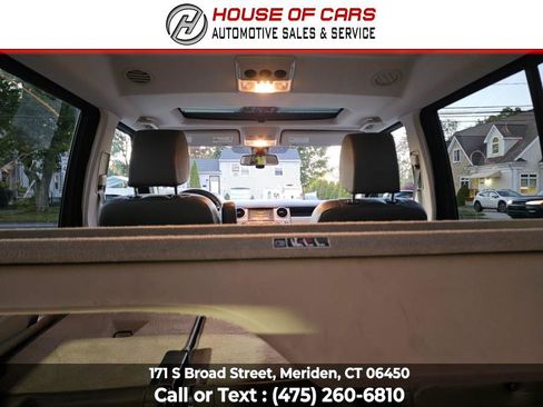 Used 2012 Land Rover LR4 HSE LUX w/ Luxury Pkg image 24