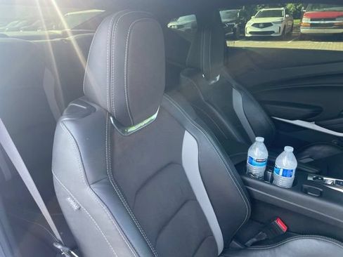 Used 2022 Chevrolet Camaro SS RWD image 7