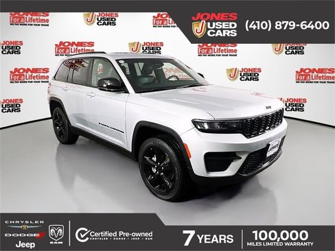 Used 2023 Jeep Grand Cherokee Altitude image 1