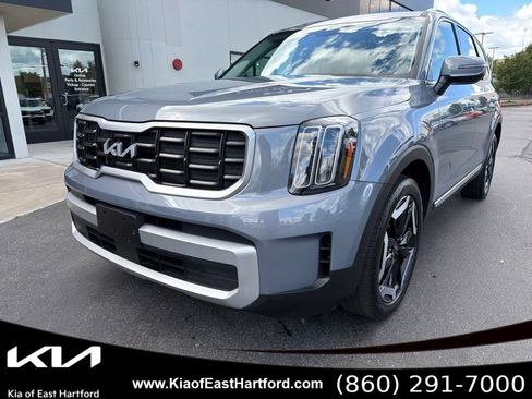 Used 2024 Kia Telluride S AWD/4WD image 3