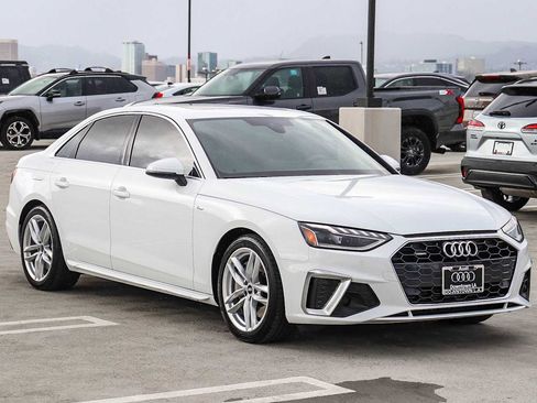 Used 2024 Audi A4 2.0T Premium image 3