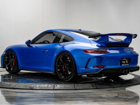 Used 2018 Porsche 911 GT3 RWD image 11