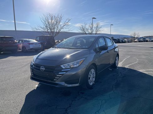 New 2025 Nissan Versa S w/ Trunk Package image 7