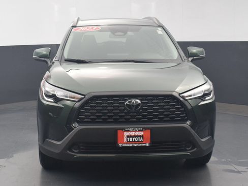 Used 2023 Toyota Corolla Cross LE FWD image 7