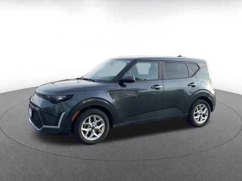 Used 2025 Kia Soul LX w/ LX Technology Package image 8