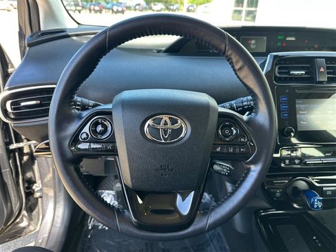 Used 2019 Toyota Prius XLE AWD/4WD image 17