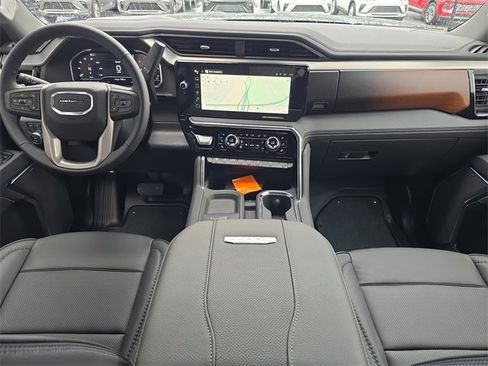 New 2025 GMC Sierra 2500 Denali w/ Denali Reserve Package image 11