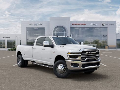 New 2026 RAM 3500 Laramie w/ Max Tow Package AWD/4WD image 6
