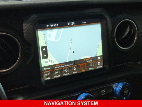 Used 2022 Jeep Wrangler Unlimited Sahara w/ Cold Weather Group AWD/4WD image 14