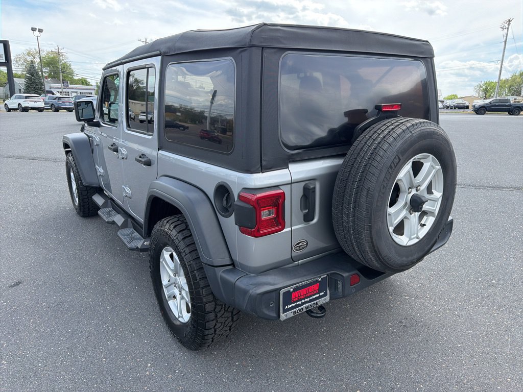 Used 2021 Jeep Wrangler Unlimited Sport AWD/4WD image 3