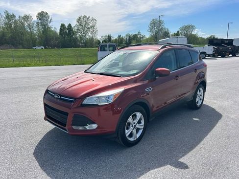 Used 2016 Ford Escape SE w/ Equipment Group 201A AWD/4WD image 7
