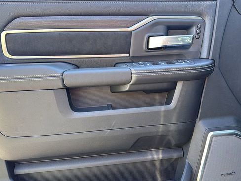 New 2026 RAM 3500 Laramie AWD/4WD image 22