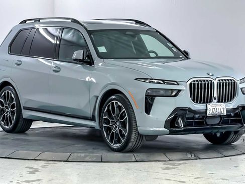 Used 2024 BMW X7 xDrive40i w/ Executive Package image 9