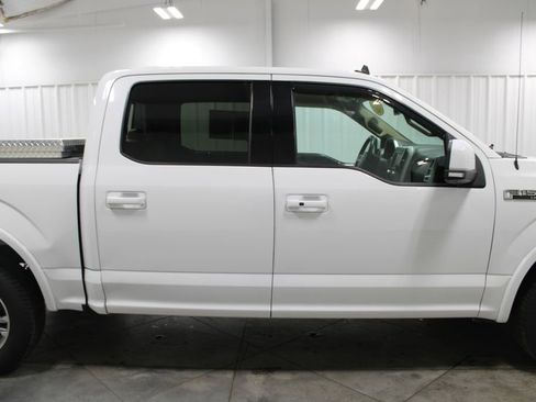 Used 2020 Ford F150 Lariat image 11