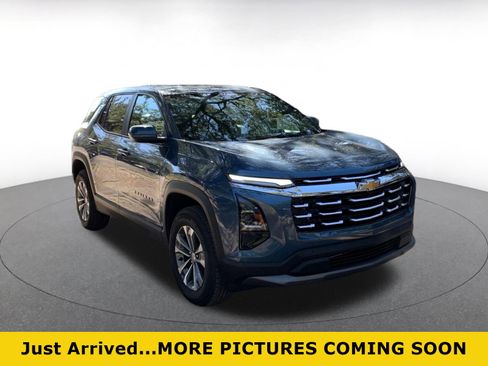 Used 2025 Chevrolet Equinox LT image 1