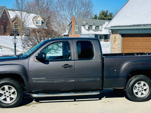 Used 2010 GMC Sierra 1500 SLE w/ Power Pack Plus image 6