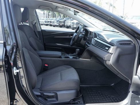 Used 2025 Toyota Camry LE FWD image 34