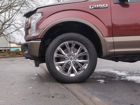 Used 2016 Ford F150 Lariat w/ Equipment Group 502A Luxury AWD/4WD image 16