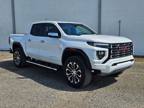 Used 2026 GMC Canyon Denali AWD/4WD image 8