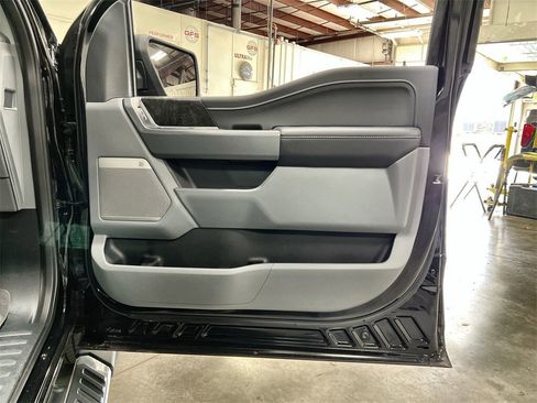 Used 2022 Ford F150 XLT w/ Equipment Group 302A High image 30