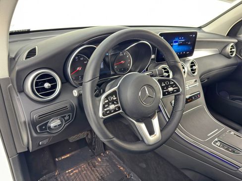 Used 2021 Mercedes-Benz GLC 300 w/ Premium Package image 12