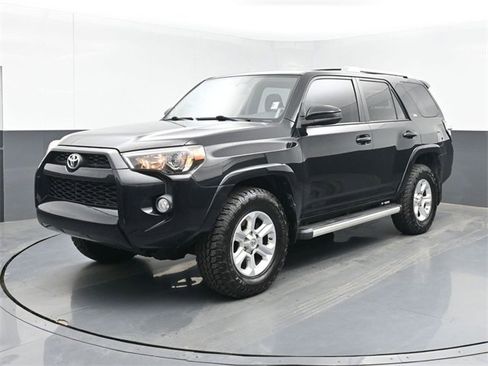 Used 2016 Toyota 4Runner SR5 image 10