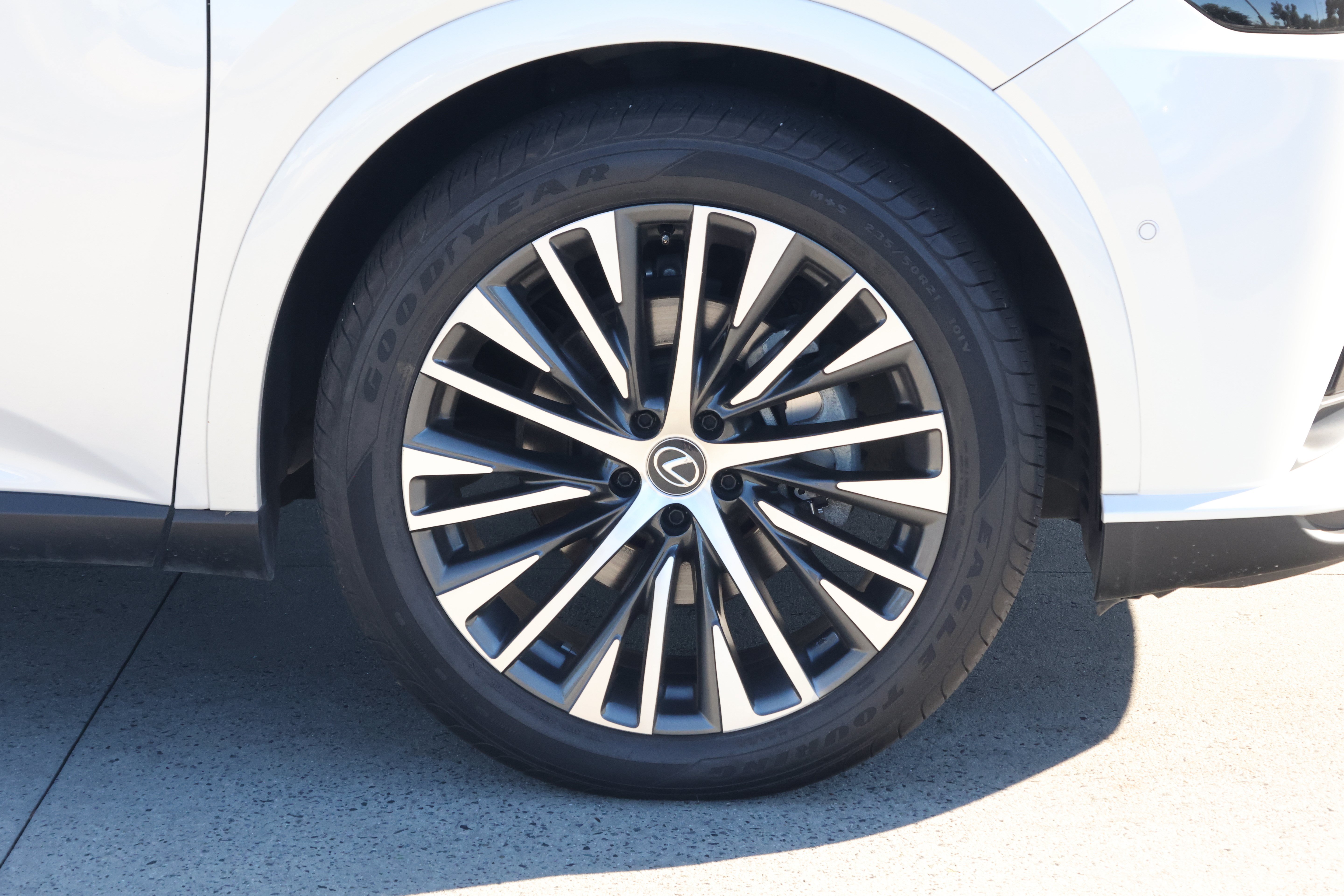Used 2024 Lexus RX 350 Premium Plus w/ Convenience Package FWD image 11