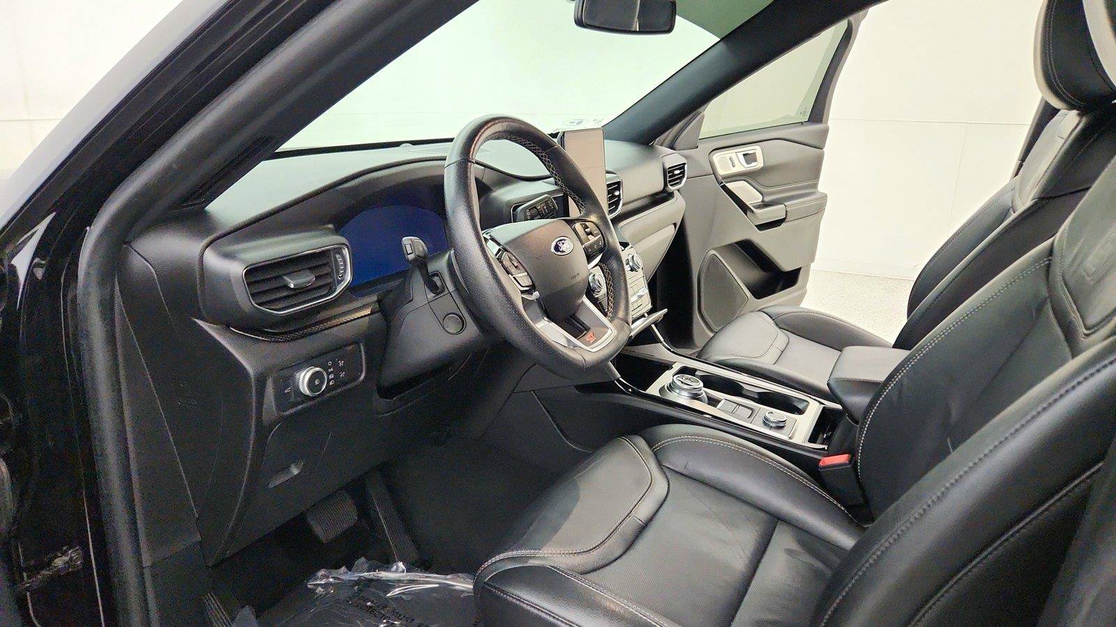 Used 2022 Ford Explorer ST w/ Equipment Group 401A AWD/4WD image 17