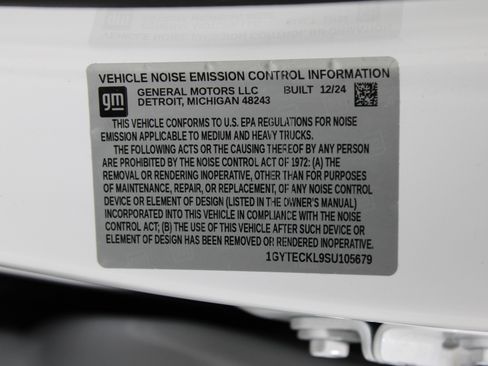 New 2025 Cadillac Escalade IQ Luxury 1 image 38