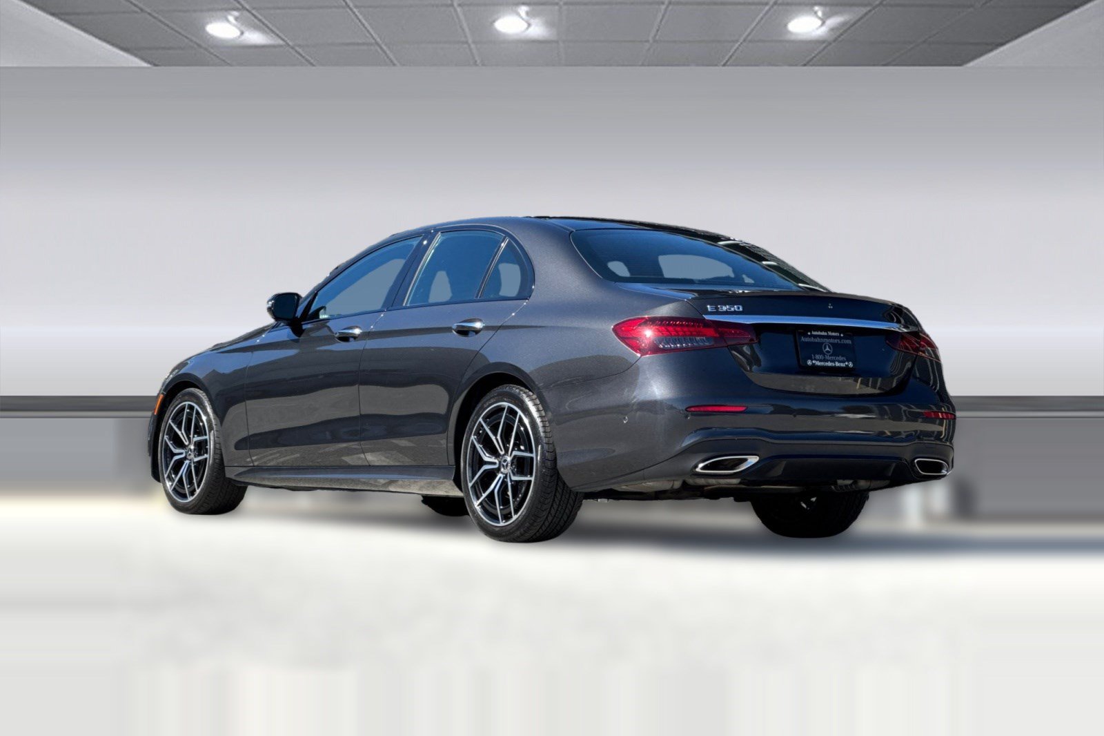 Used 2023 Mercedes-Benz E 350 Sedan image 3