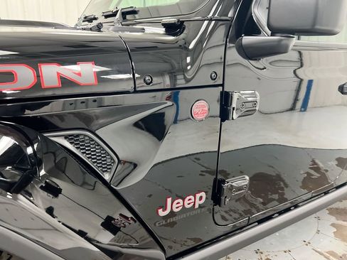 New 2026 Jeep Gladiator Rubicon image 25
