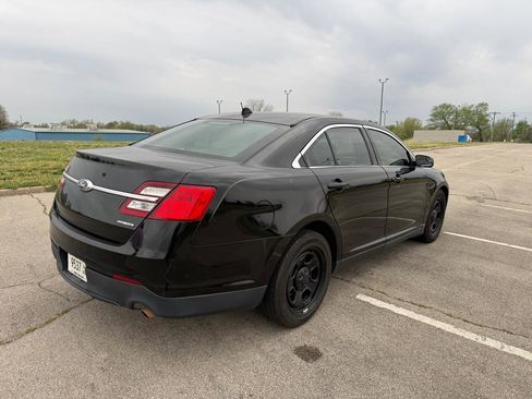 Used 2017 Ford Taurus Police Interceptor image 5