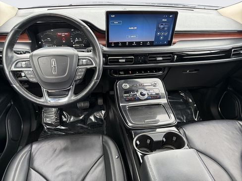 Used 2023 Lincoln Nautilus Reserve AWD/4WD image 7