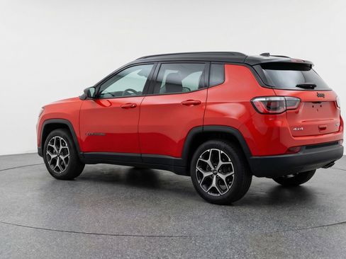 Used 2025 Jeep Compass Limited AWD/4WD image 6