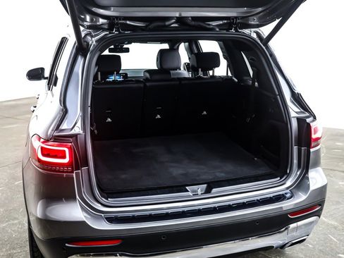 Used 2022 Mercedes-Benz GLB 250 image 23