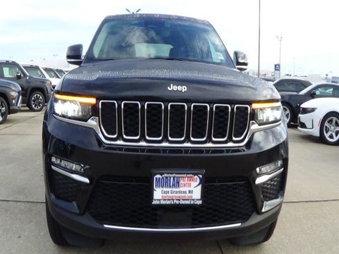 Used 2023 Jeep Grand Cherokee 4WD 4xe image 3