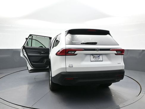 Certified 2026 Toyota Grand Highlander XLE image 48